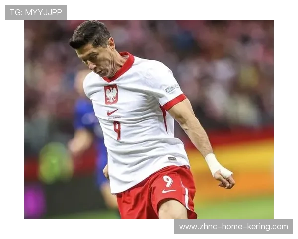 波兰队欧洲杯表现平平，莱万多夫斯基状态低迷，波兰足球队莱万